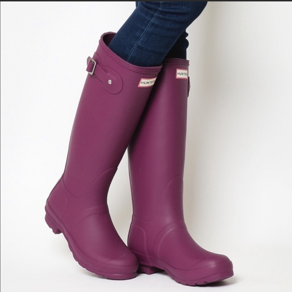 NWOT Hunter Original Matte Tall Boots Plum Size 8